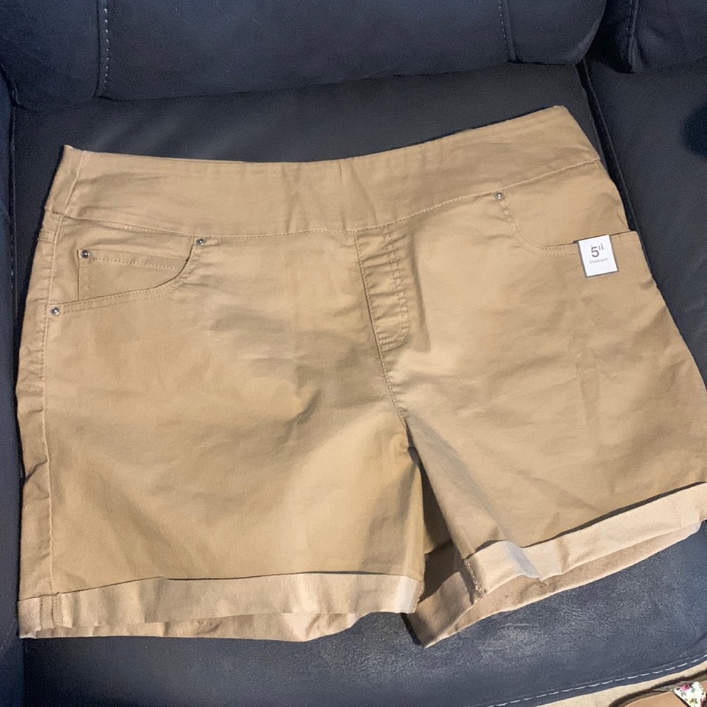 Time and tru shorts